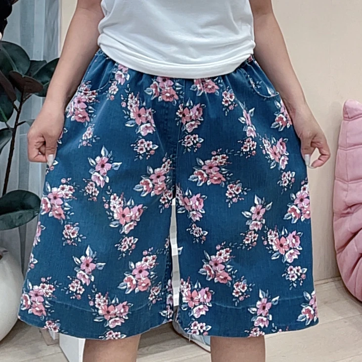 753蓝色大花牛仔六分短裤女
