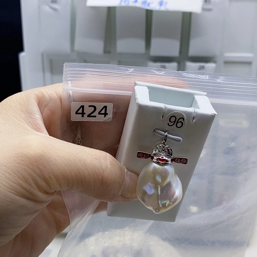 颈饰合金淡水珍珠