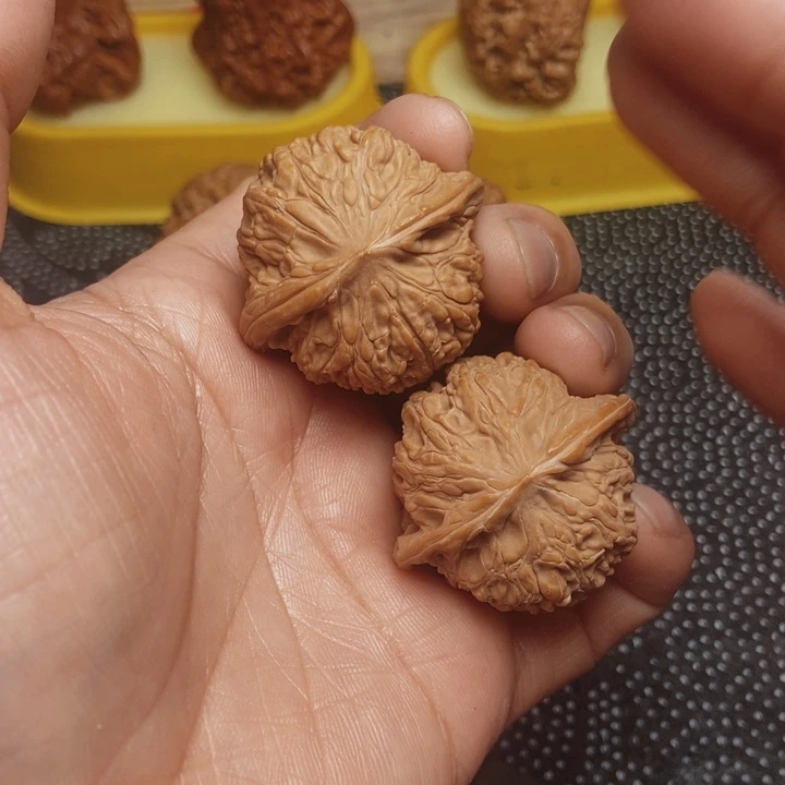 文玩核桃吊坠文玩2