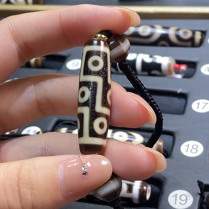 周***收玛瑙/玉髓（覆膜）未镶嵌颈饰