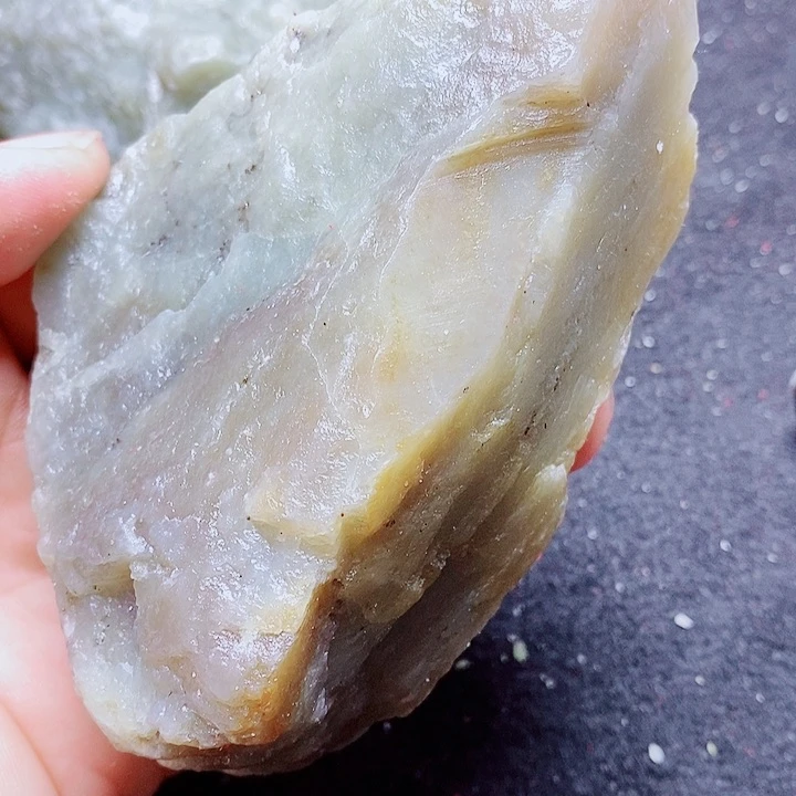 未镶嵌和田玉（糖玉）珠宝半成品
