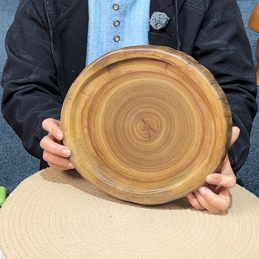 3 号香樟木尺寸：27-24-4cm