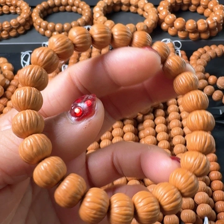 猴头核桃手串山**哥猴头