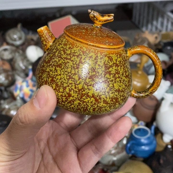 陶瓷艺术品及陶瓷壶