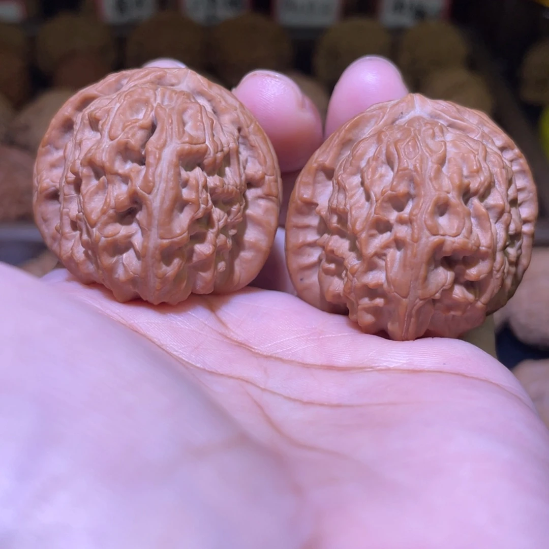 把件文玩核桃三角白