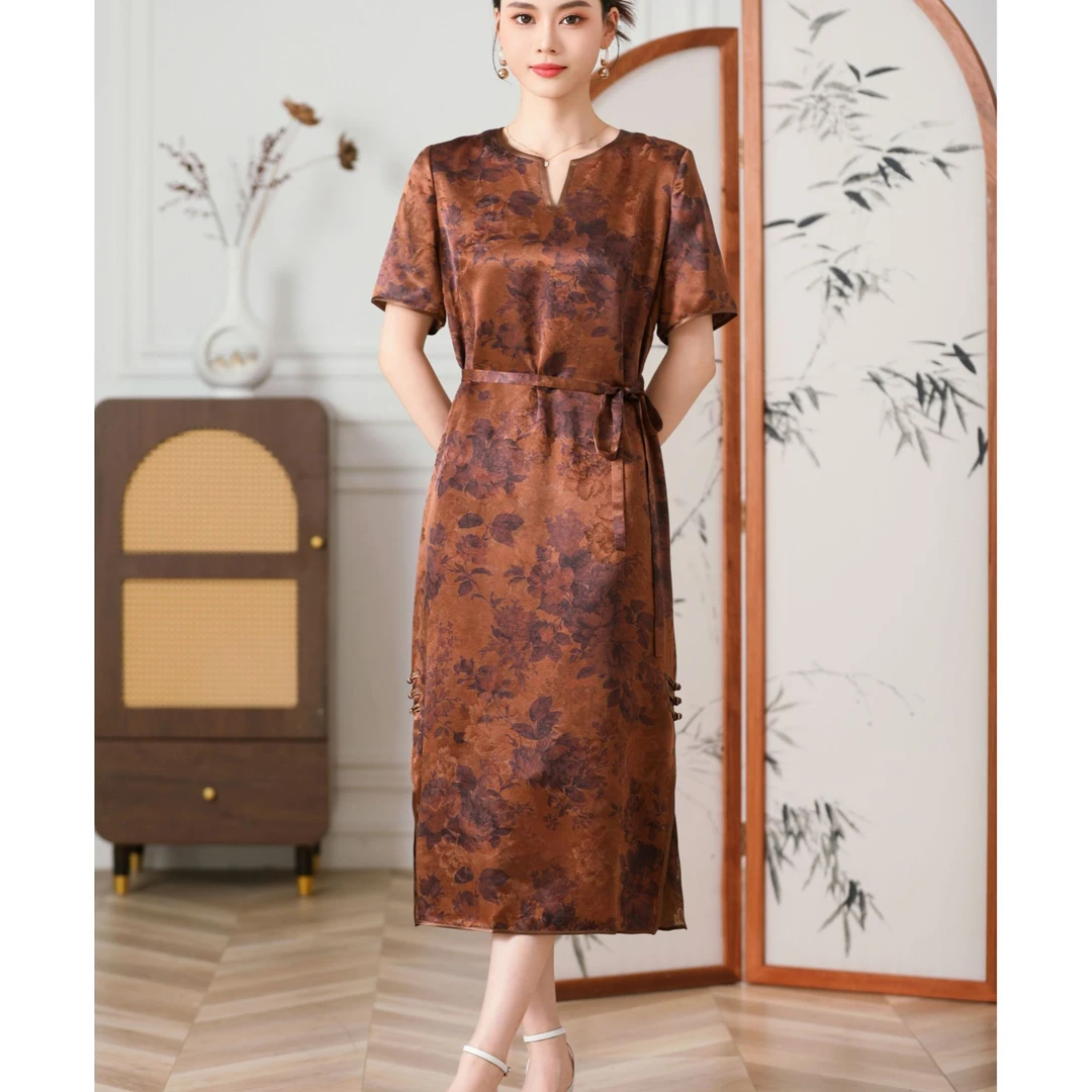 【100%桑蚕丝】数兰朵真丝重磅缎面提花 复古剪刀领连衣裙中长款