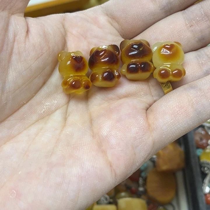 未镶嵌蜜蜡裸石多样性发货其一