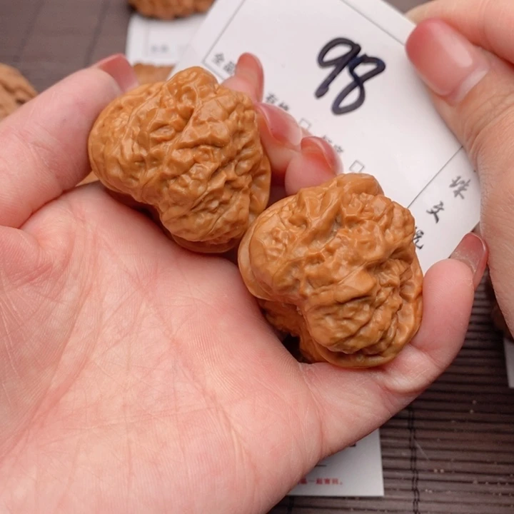 文玩核桃吊坠40蛤蟆98