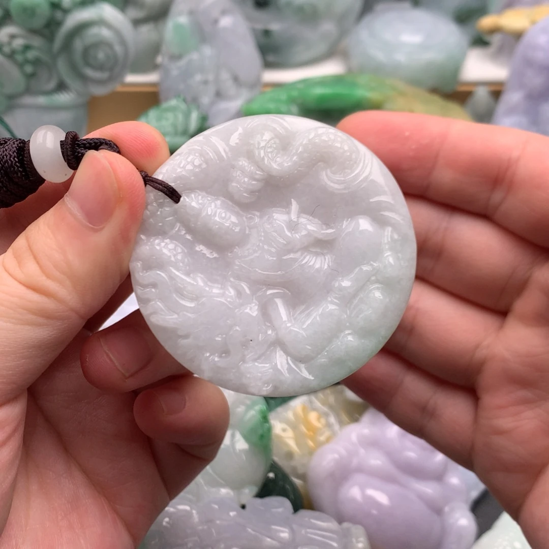 吊坠(不含链)未镶嵌翡翠