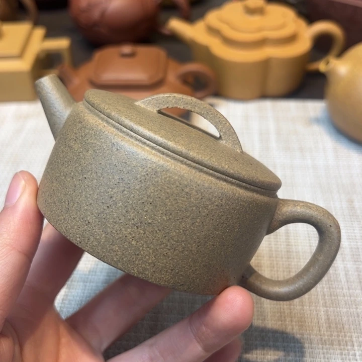茶壶紫砂汗瓦，容量110毫升，青降坡