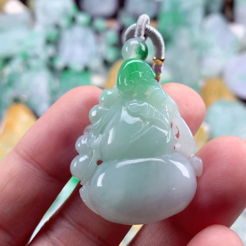 【闪购商品】翡翠吊坠(不含链)未镶嵌