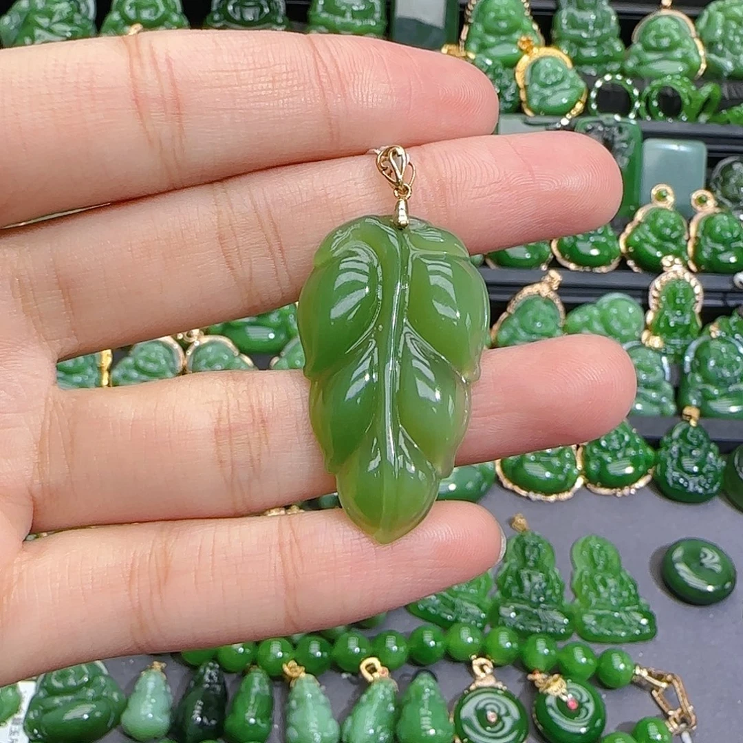 和田玉（碧玉）18K金镶嵌颈饰