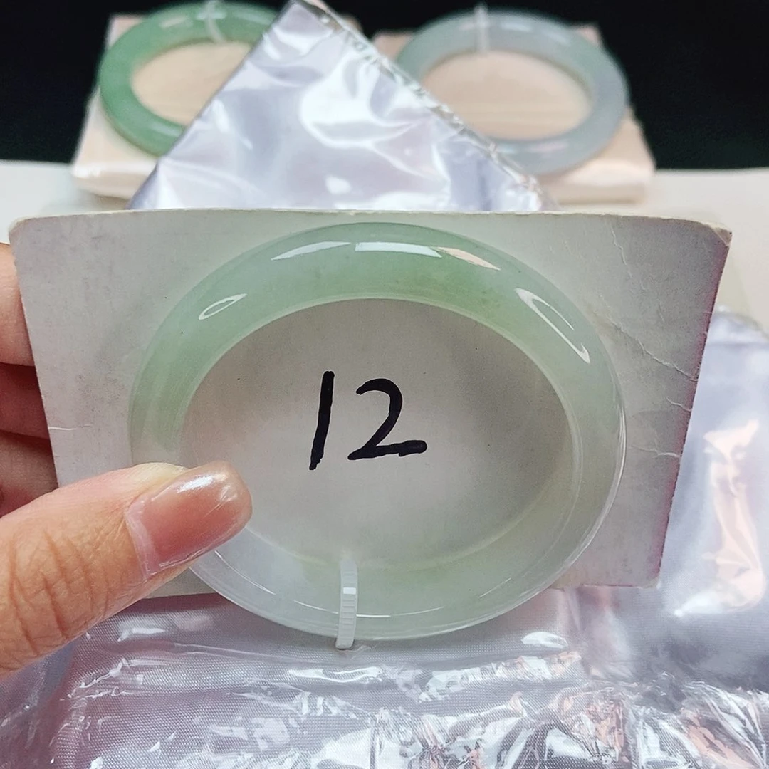 未镶嵌手镯翡翠 正圈52+