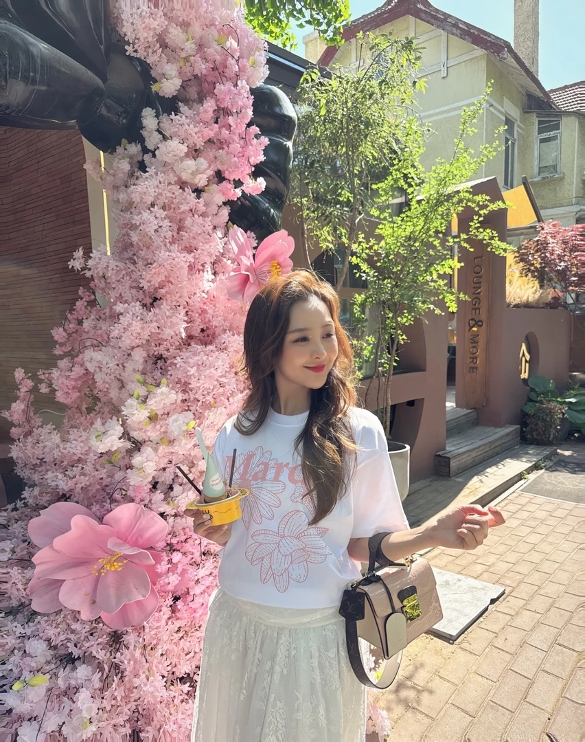 短袖圆领宽松型T恤情侣春夏黑色吸汗简约通勤运动