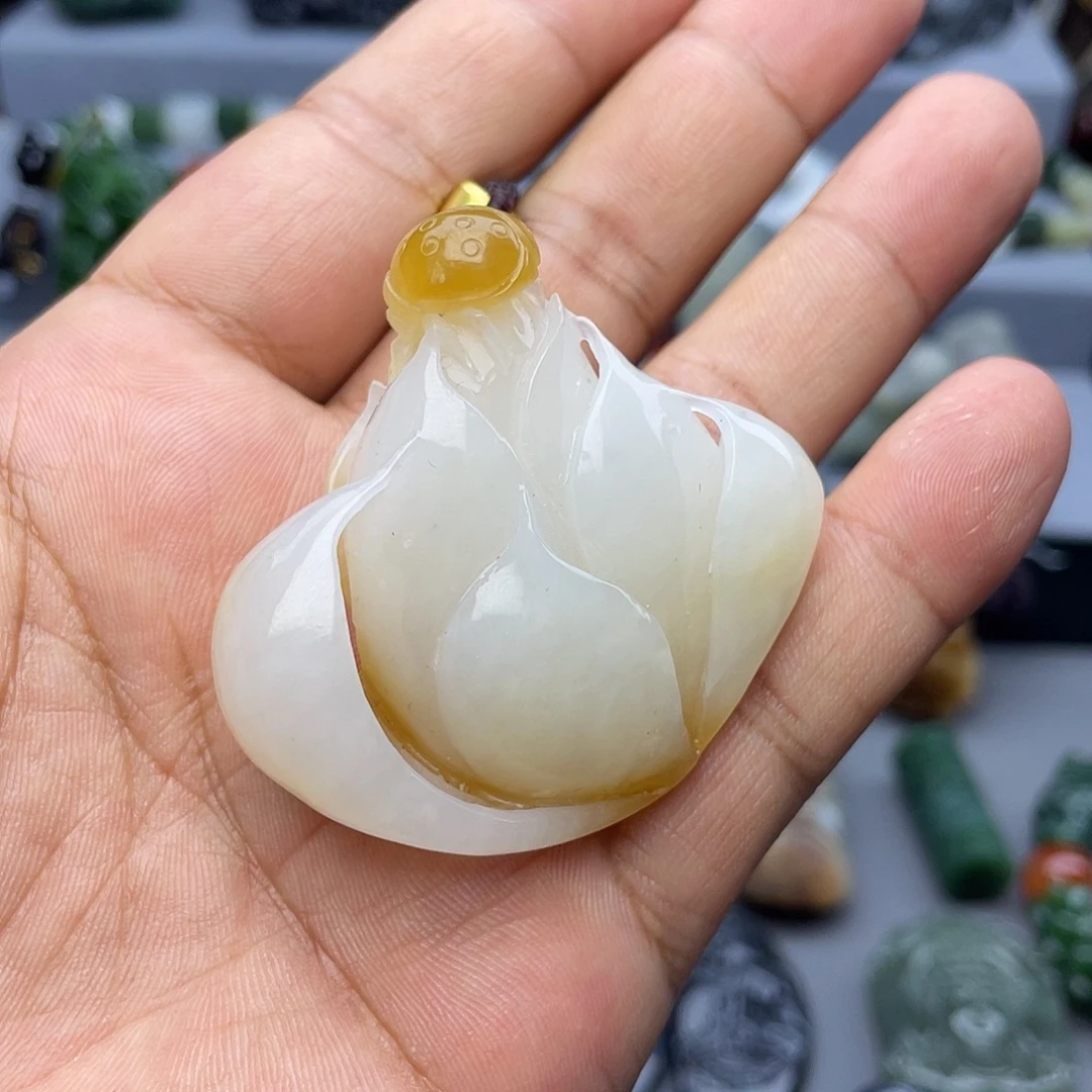 颈饰未镶嵌和田玉