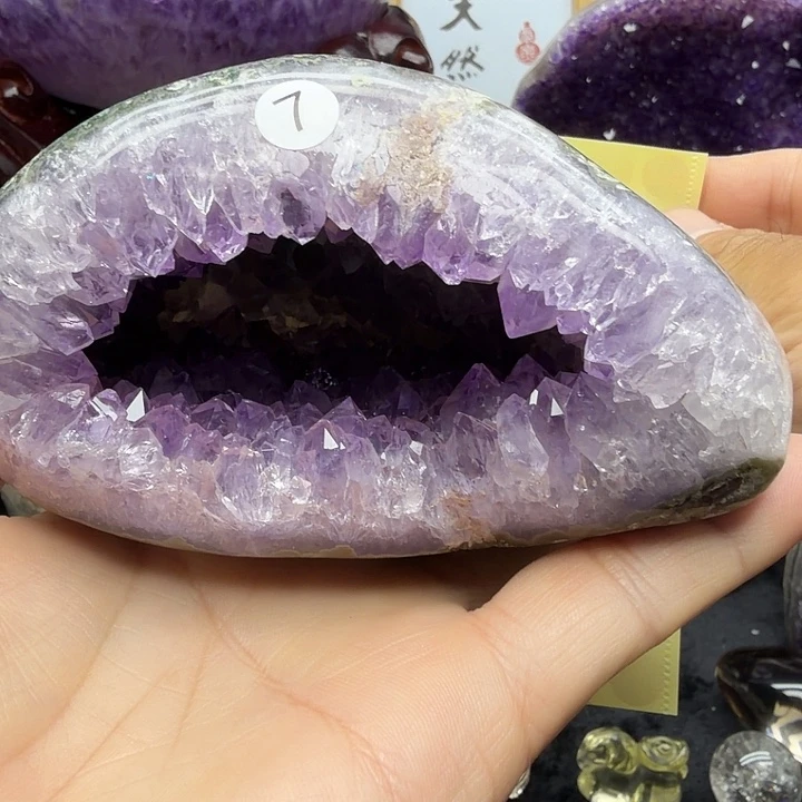 紫晶未镶嵌珠宝半成品