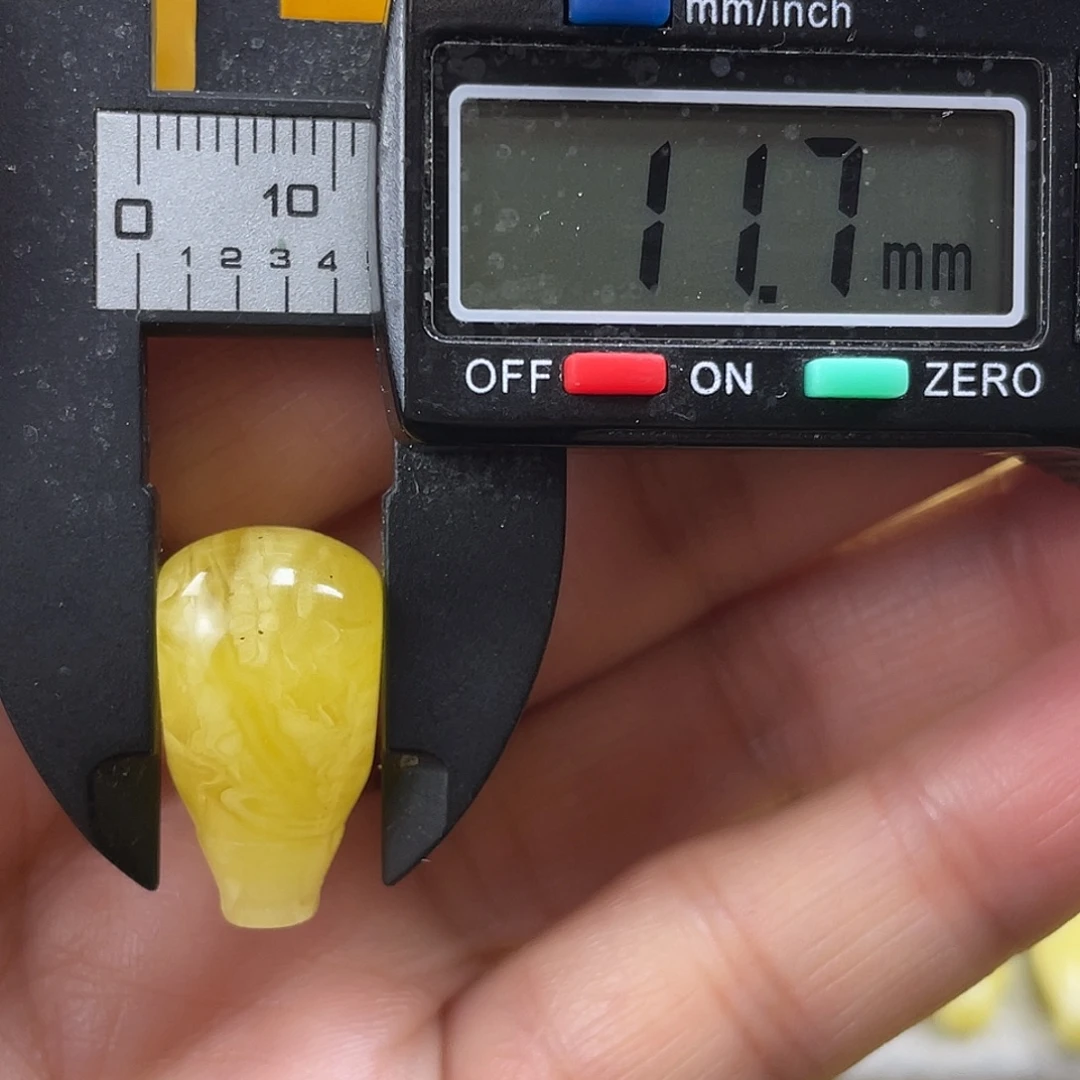 蜜蜡未镶嵌裸石17杂