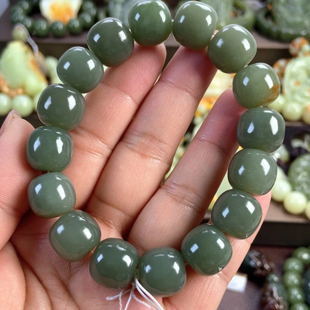 透闪石质玉未镶嵌手串