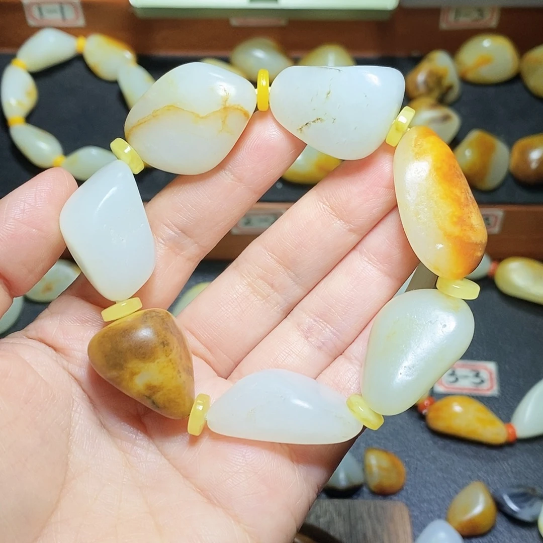 和田玉未镶嵌手链