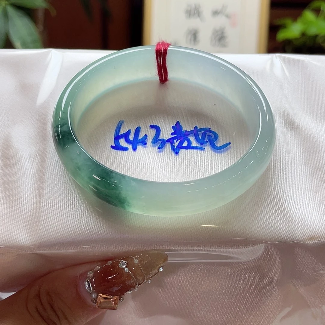 翡翠未镶嵌手镯20号