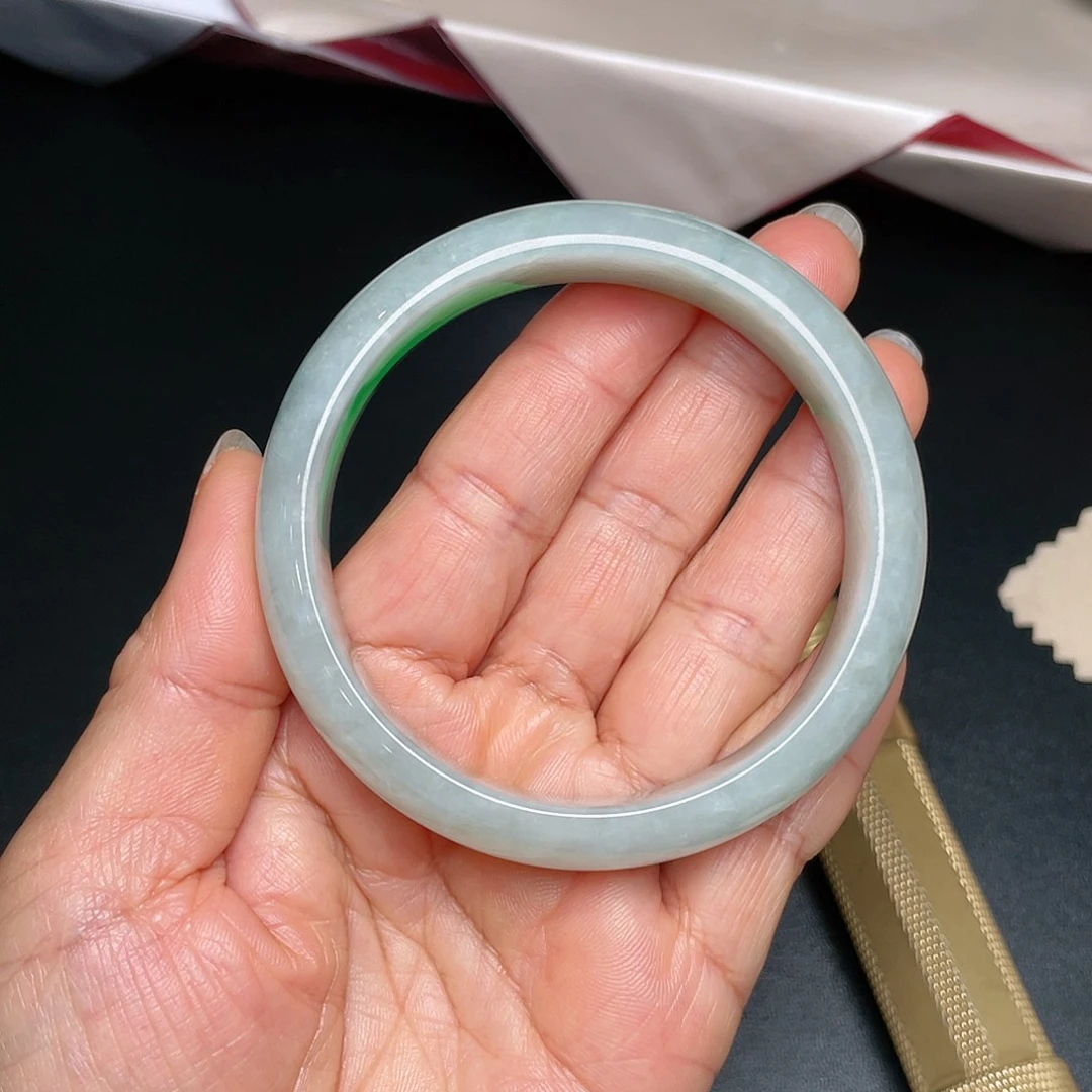 翡翠未镶嵌手镯缅甸天然翡翠手镯