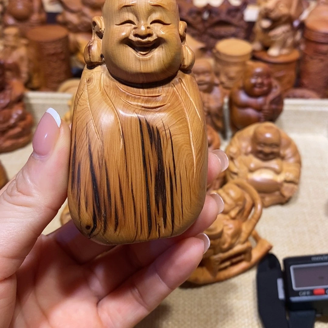柏木（崖柏）狮*座崖柏手把件，弥勒