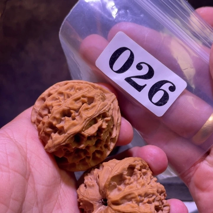 文玩核桃吊坠026苹果园42