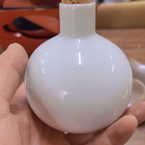 炎少瓷器欢迎大家前来选购亮**球