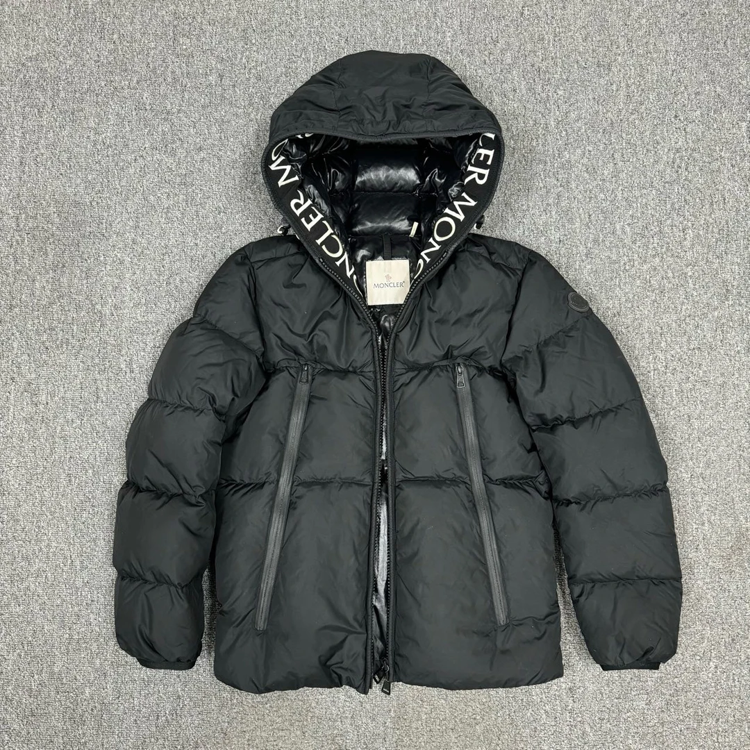 99新 MONCLER 11549000 蒙口 Montcla新标羽绒服连帽外套 0码