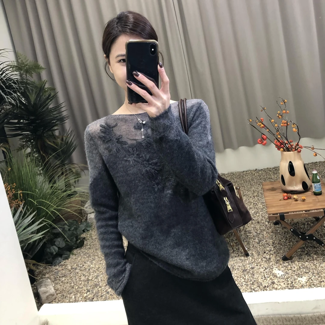 花语浅叙 羊驼毛透纱织镂空刺绣领2025新款针织衫女软糯气质毛衣