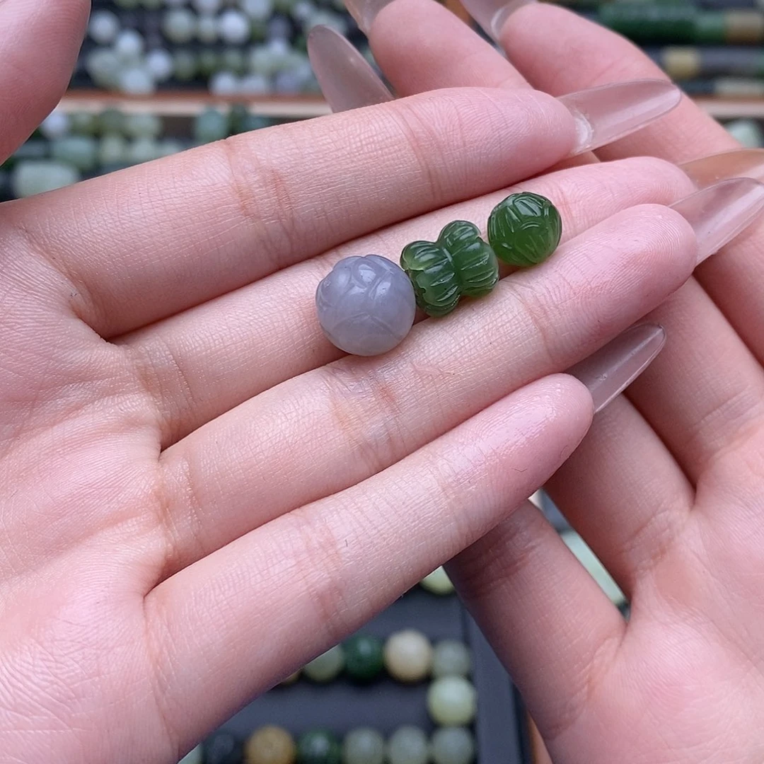 薄****和田玉未镶嵌珠宝半成品