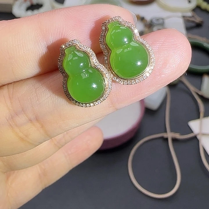 和田玉18K金镶嵌颈饰