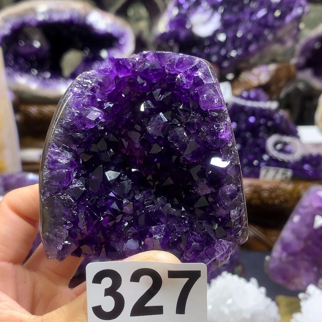 未镶嵌水晶摆件水晶摆件m