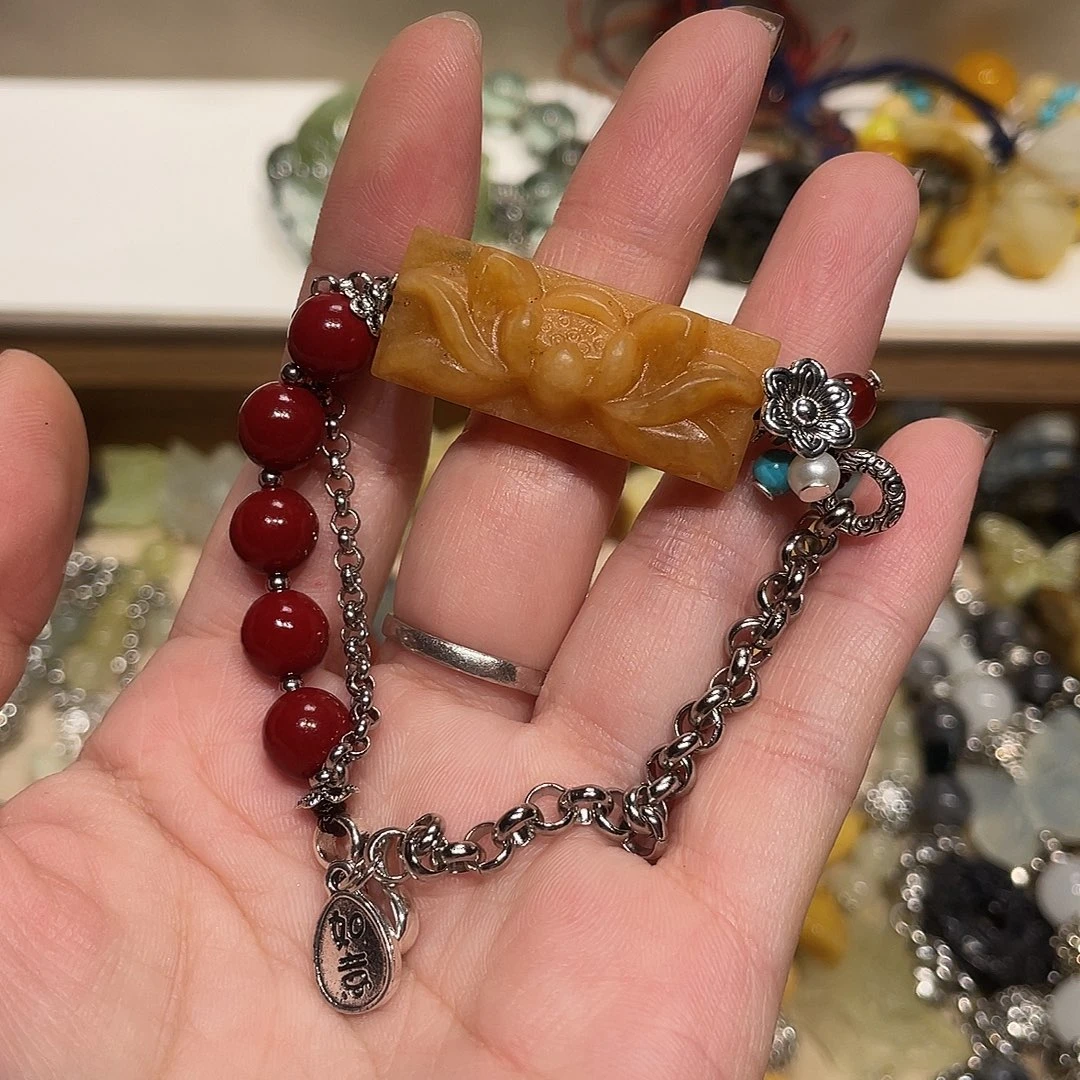 蛇纹石玉合金颈饰