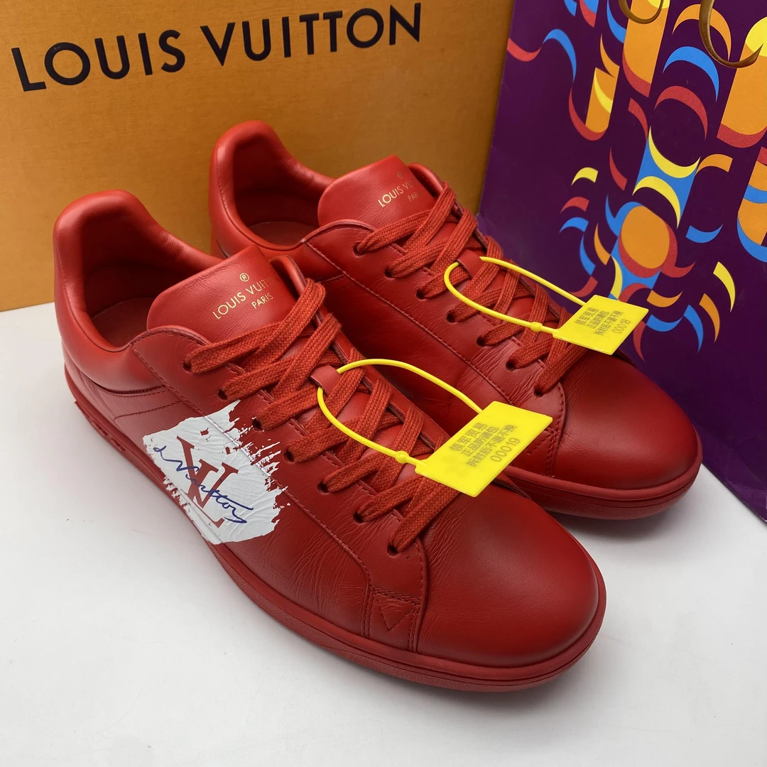 95新 LouisVuitton/路易威登 /39.5欧码/二手深红色涂鸦LOGO板鞋