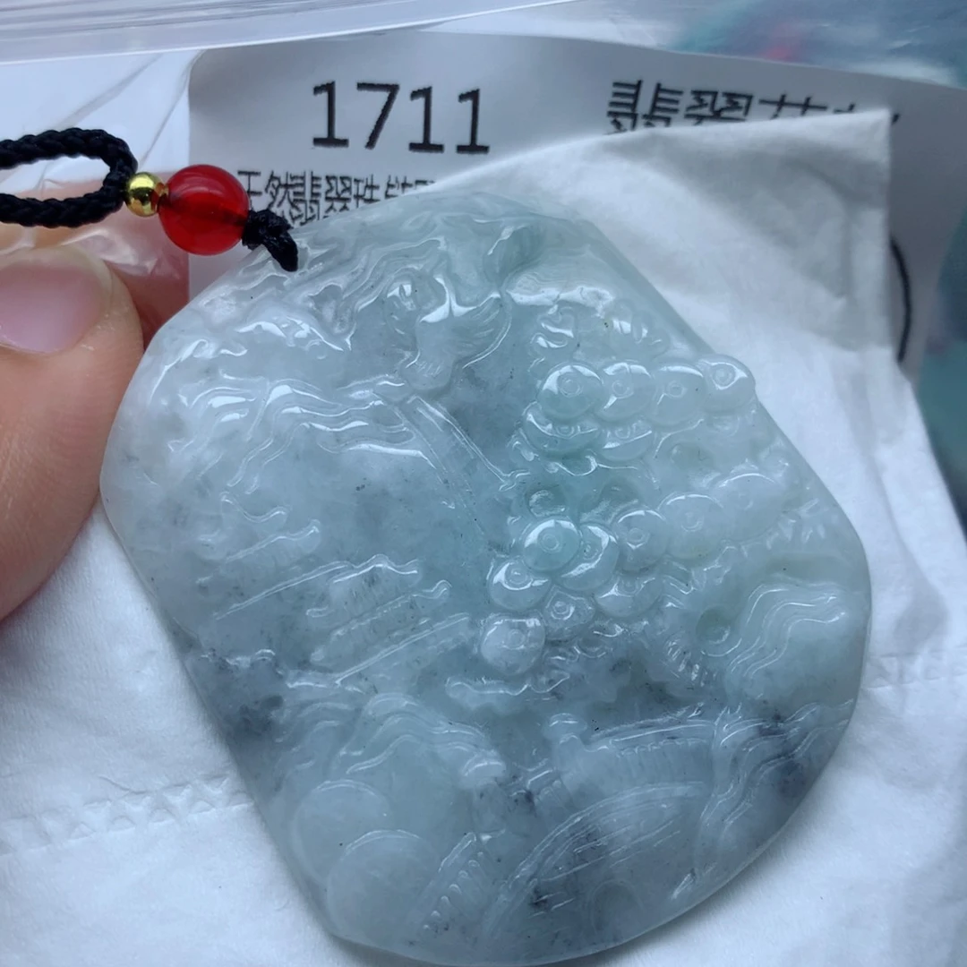 翡翠颈饰未镶嵌牌子