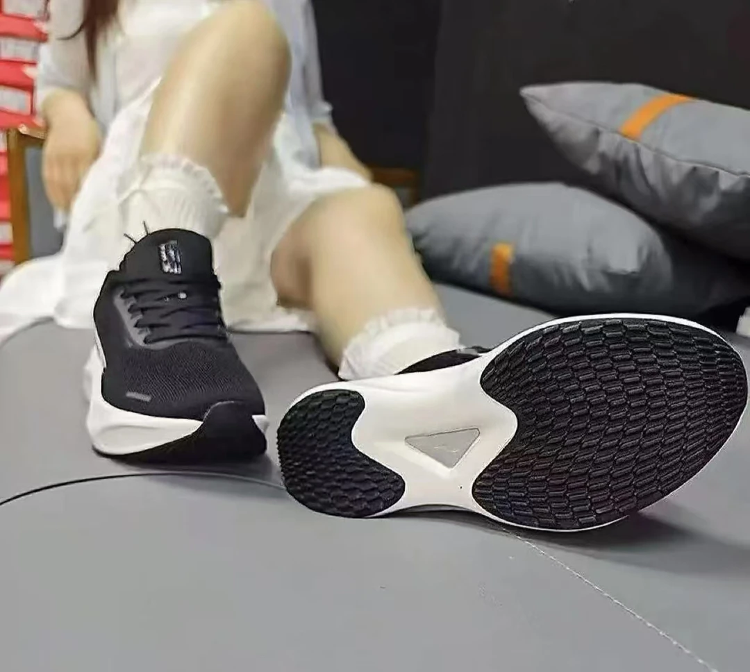 登月碳板男女运动鞋，尼可侠