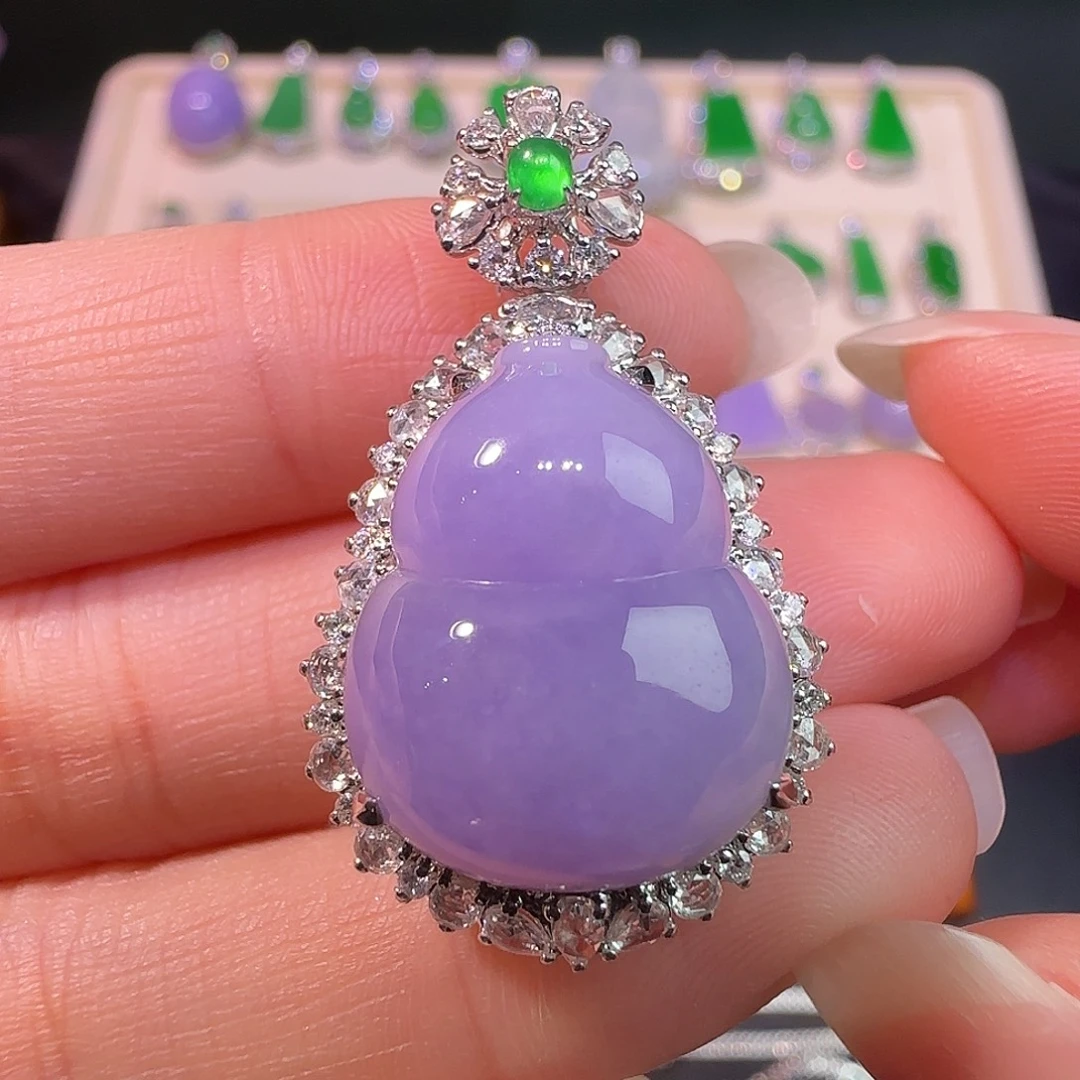 翡翠18K金镶嵌戒指