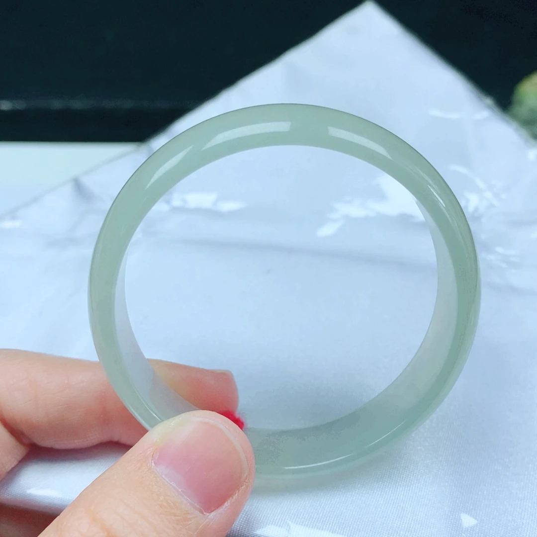 未镶嵌手镯翡翠50