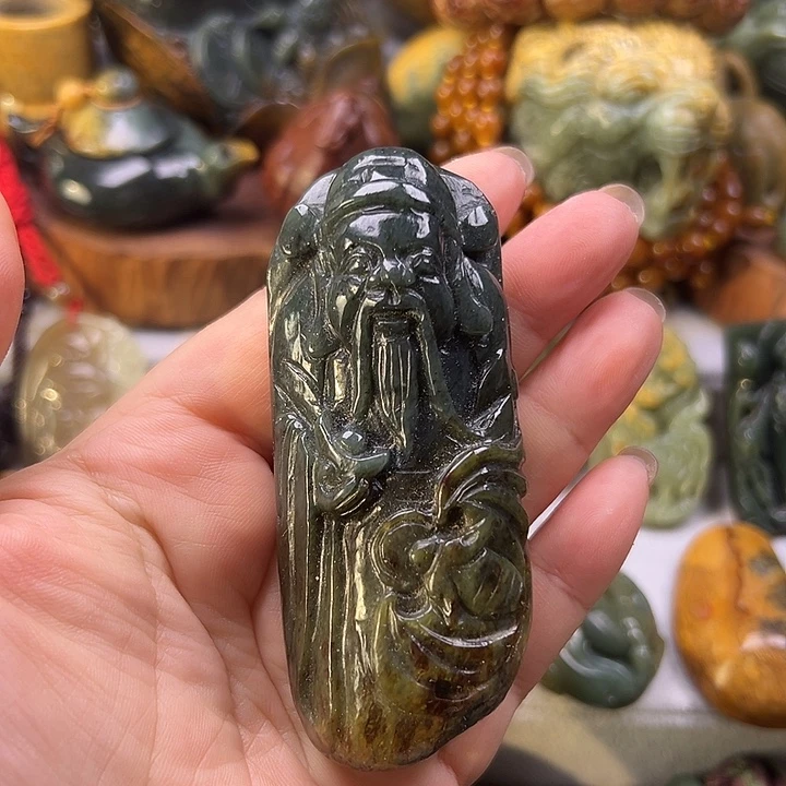 岫岩河磨玉（透闪石质玉）未镶嵌把件