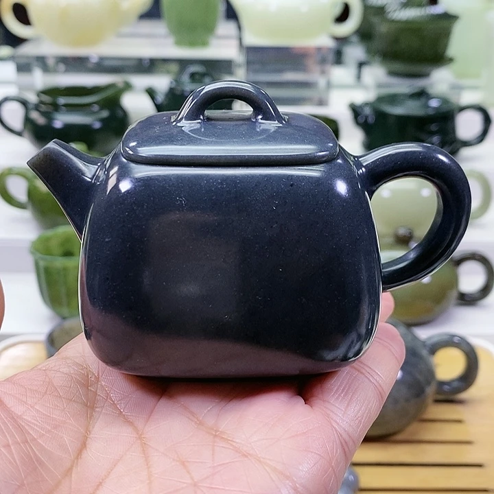 未镶嵌和田玉挂件茶壶170m l