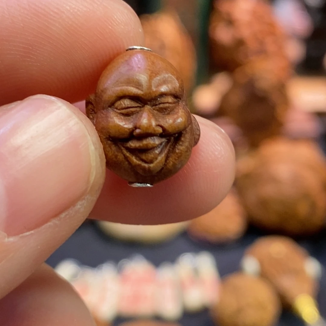 潍坊核雕桃核雕刻弥勒佛