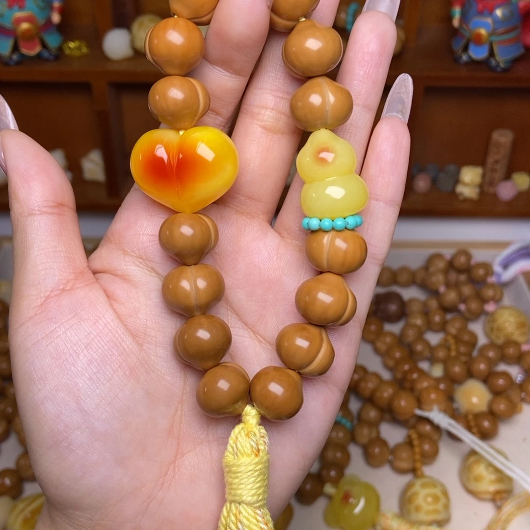 猴头核桃吊坠柯基手持➕大胖心➕葫芦➕流苏