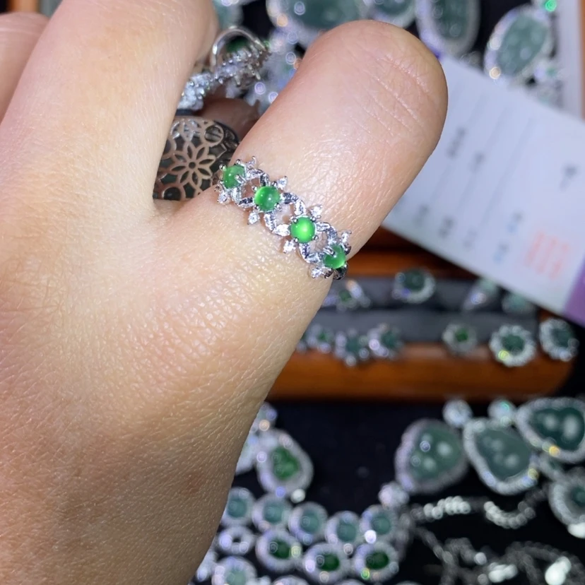 【闪购商品】翡翠颈饰未镶嵌天然