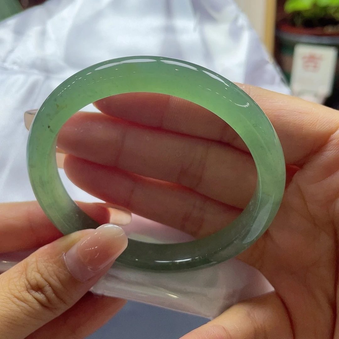 翡翠未镶嵌手镯43 号链接