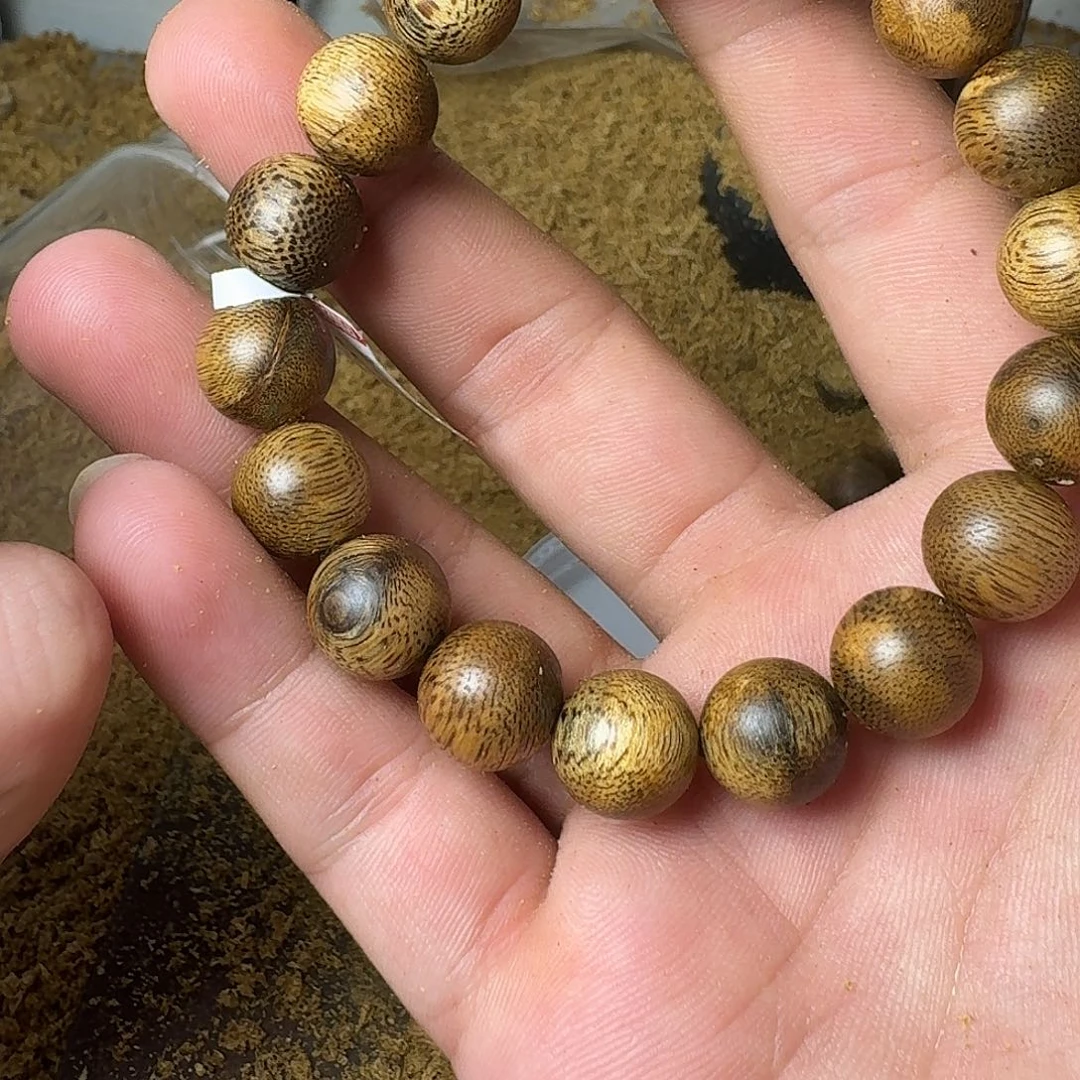 沉香手串绿奇楠沉香卡1.2规格单圈11克