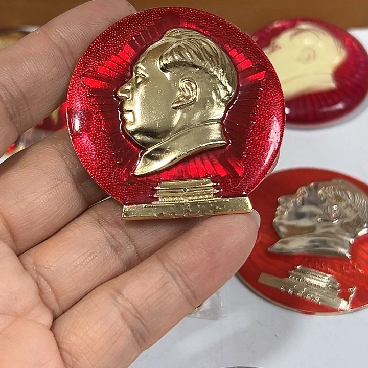 其他普通金属～****～纪念章