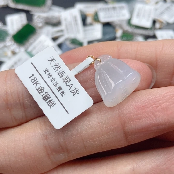 翡翠18K金镶嵌吊坠(不含链)