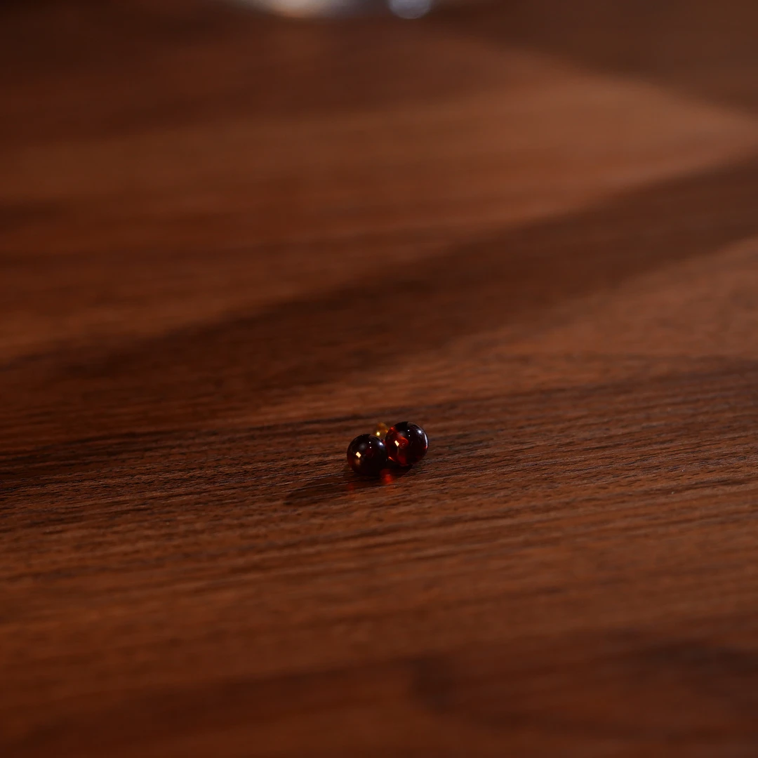 【睿泽鉴宝】S925琥珀耳钉 7mm XR0021