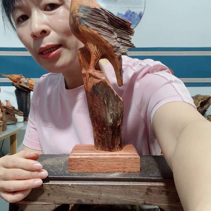 木小**百年树的设计风格